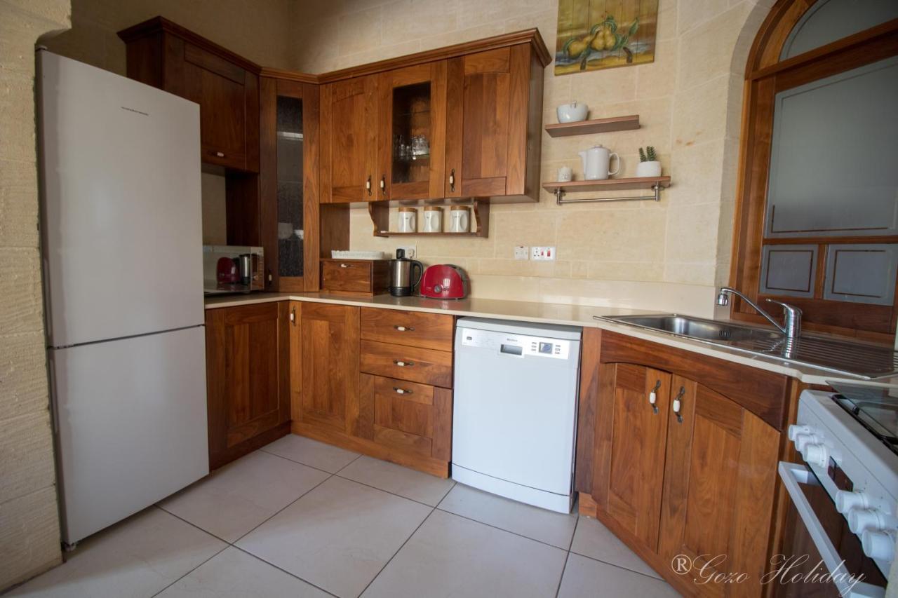 ホテル Mandolina Casa ガルブ エクステリア 写真